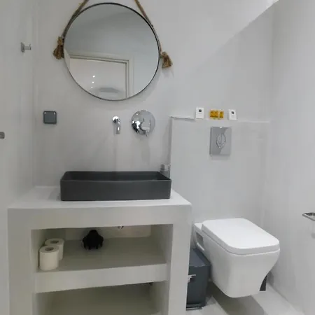 Cave Suites Hotel