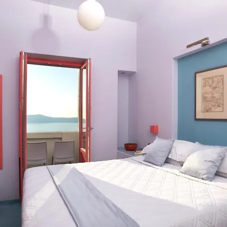 Cave Suites 2* Fira (Santorini)