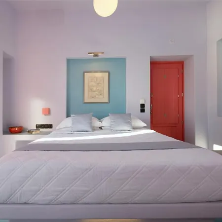 Cave Suites Hotel